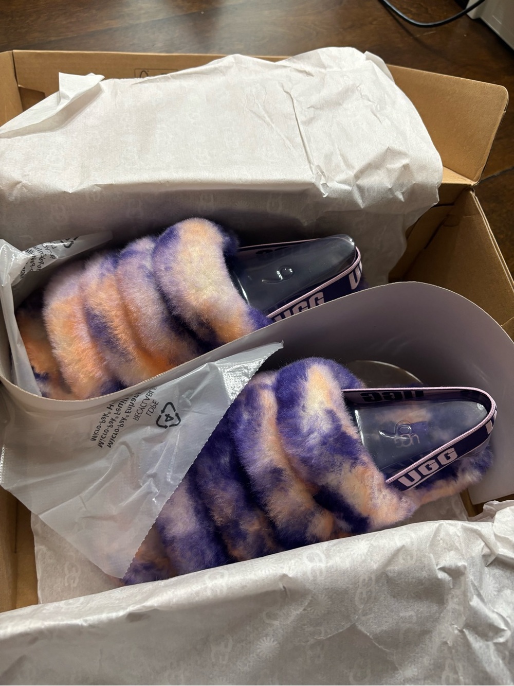 UGG Women’s Fluff Yeah Slide - Purple Peach Faux Fur